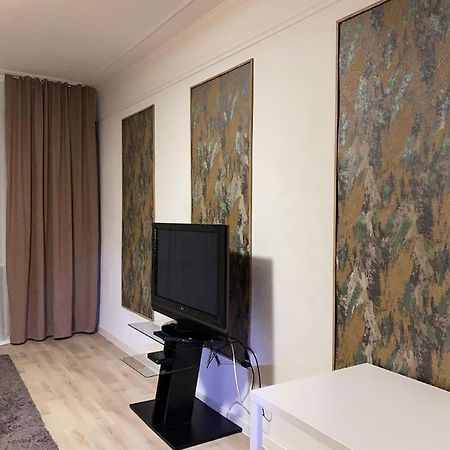 Center Of Chisinau 2 Rooms Luaran gambar